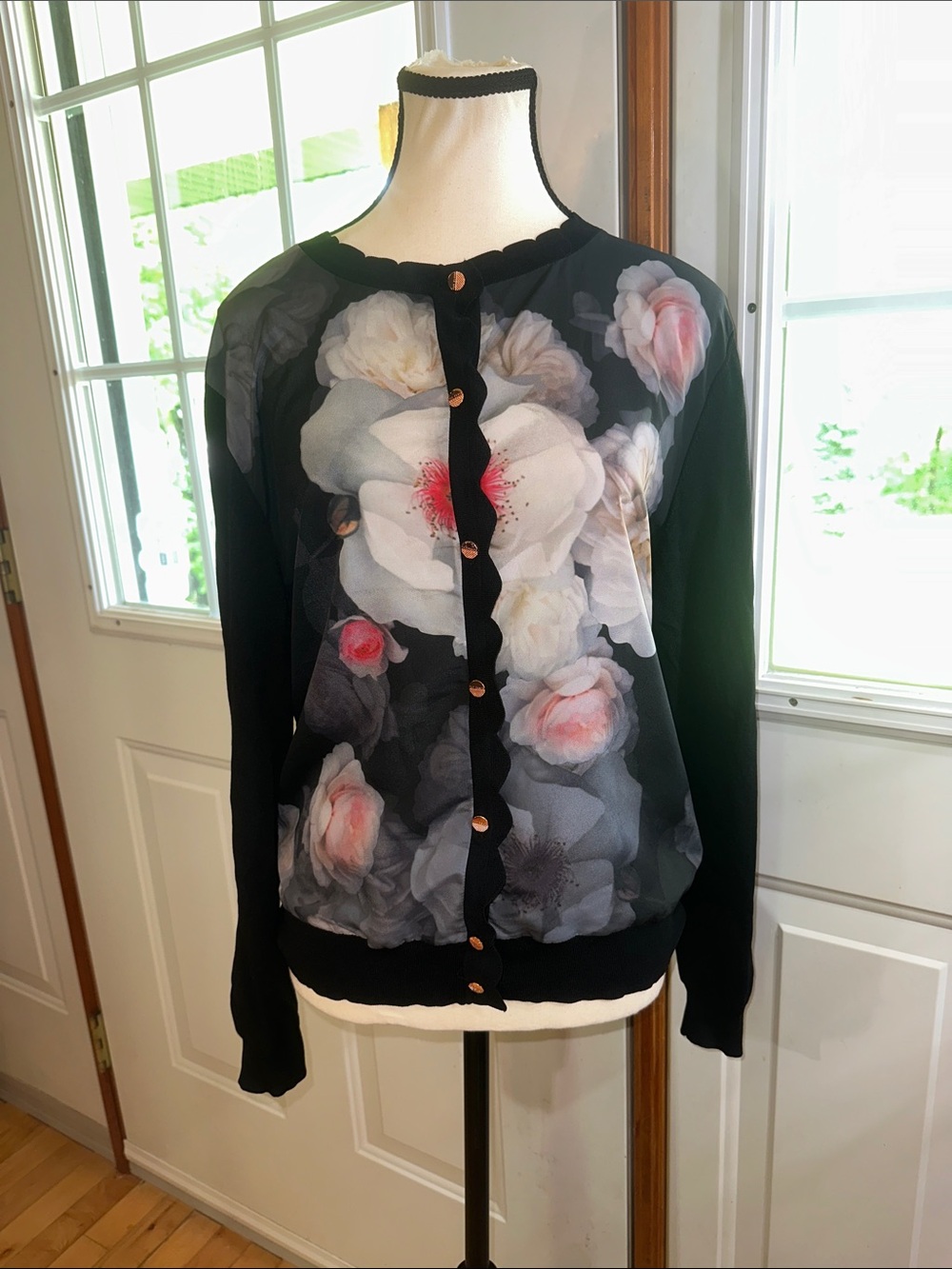 NWOT Ted Baker Black Floral Button-Front Cardigan